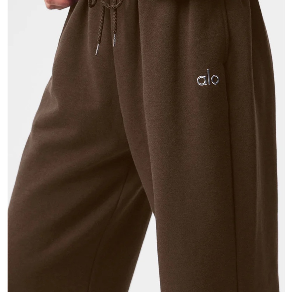ALO Yoga Women’s Accolade Espresso Sweatpants